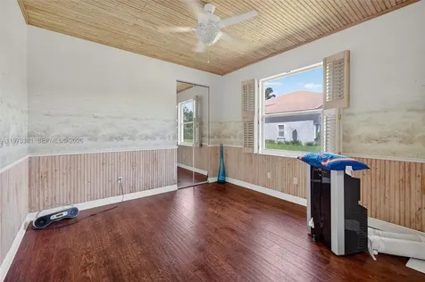 3792 Churchill Downs Drive Davie FL 33328