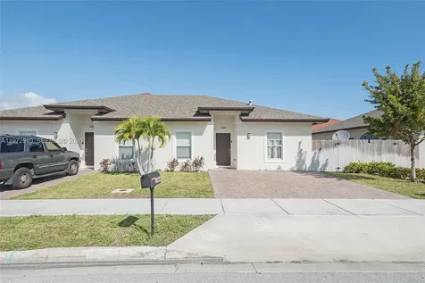1546 W 26th Court Riviera Beach FL 33404