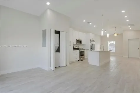 1546 W 26th Court Riviera Beach FL 33404