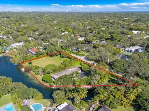 12950 SW 67th Avenue Pinecrest FL 33156