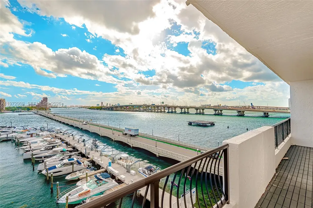 555 NE 15th Street Miami FL 33132