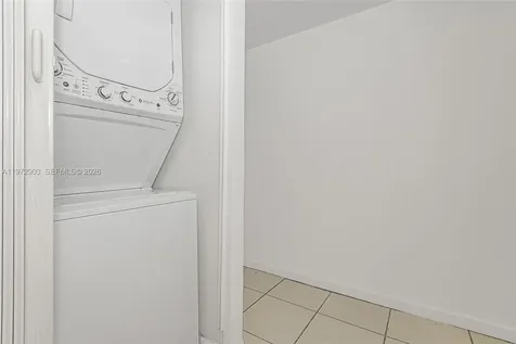 555 NE 15th Street Miami FL 33132