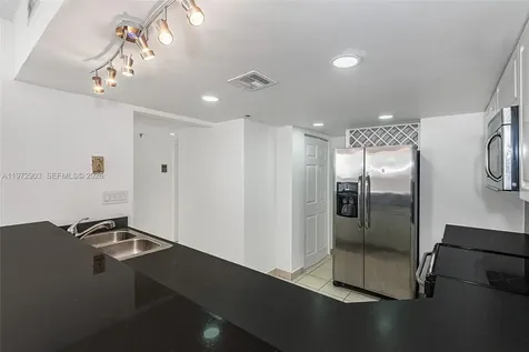 555 NE 15th Street Miami FL 33132