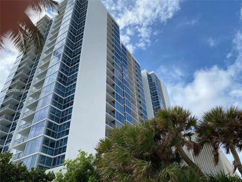 2655 Collins Avenue Miami Beach FL 33140