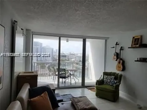 2655 Collins Avenue Miami Beach FL 33140