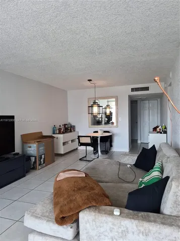2655 Collins Avenue Miami Beach FL 33140