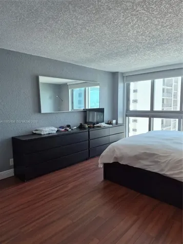 2655 Collins Avenue Miami Beach FL 33140