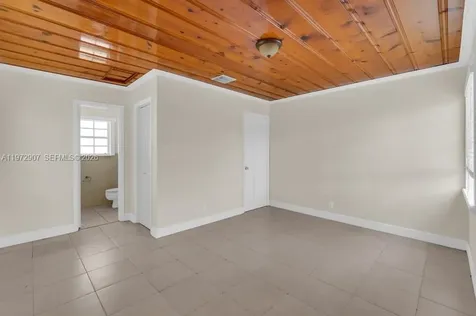 2118 Cleveland Street Hollywood FL 33020