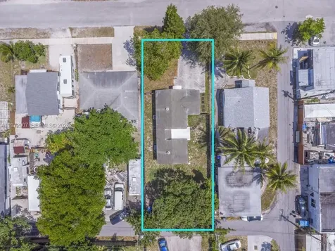 2118 Cleveland Street Hollywood FL 33020