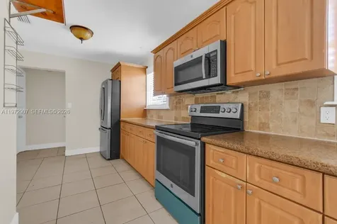 2118 Cleveland Street Hollywood FL 33020