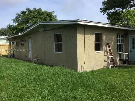 1467 Renton Deltona FL 32725