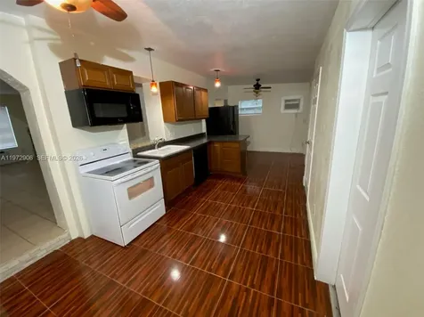 1467 Renton Deltona FL 32725