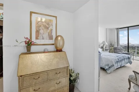20281 E Country Club Drive Aventura FL 33180