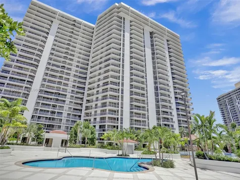 20281 E Country Club Drive Aventura FL 33180