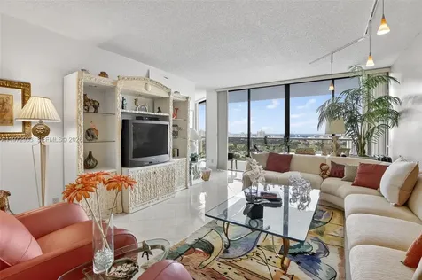 20281 E Country Club Drive Aventura FL 33180