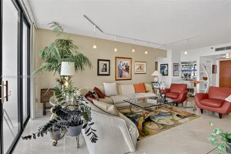 20281 E Country Club Drive Aventura FL 33180