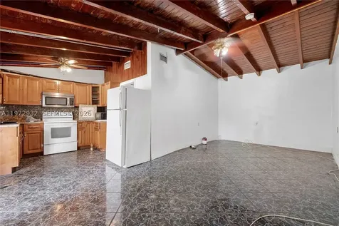 1563 NE 148th Street Miami FL 33161