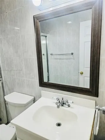 400 Kings Point Drive Sunny Isles Beach FL 33160