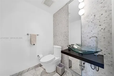 200 Biscayne Boulevard Way Miami FL 33131