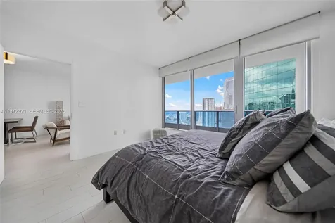 200 Biscayne Boulevard Way Miami FL 33131