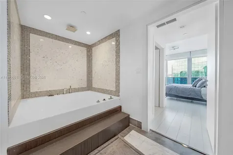 200 Biscayne Boulevard Way Miami FL 33131