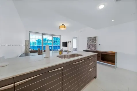 200 Biscayne Boulevard Way Miami FL 33131