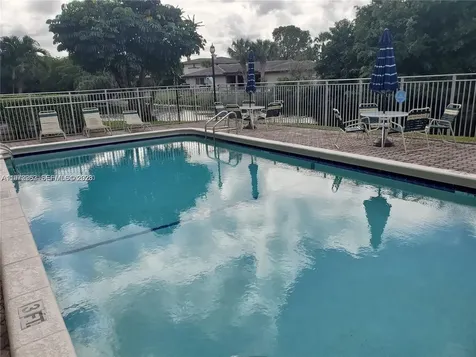 455 S Pine Island Road Plantation FL 33324