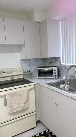 199 SW 12th Avenue Miami FL 33130