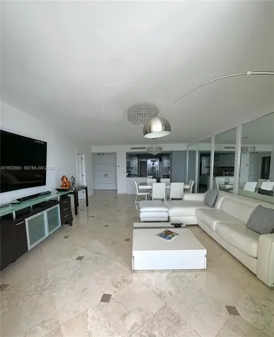 1455 Ocean Drive Miami Beach FL 33139