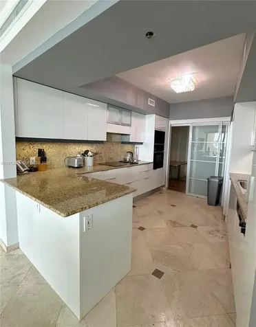 1455 Ocean Drive Miami Beach FL 33139