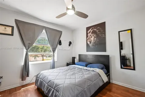 1026 SW 180th Terrace Pembroke Pines FL 33029