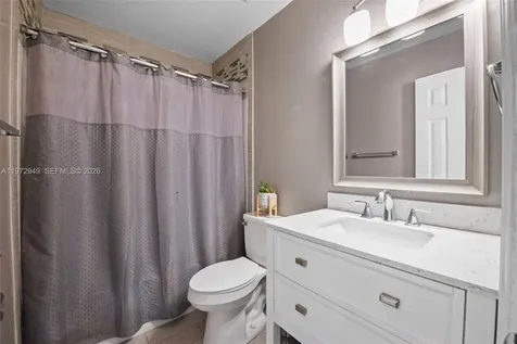 1026 SW 180th Terrace Pembroke Pines FL 33029