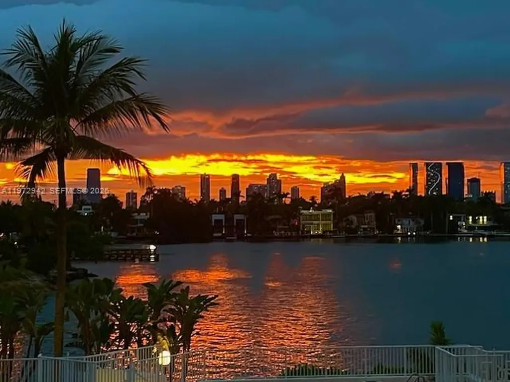 1 Century Lane Miami Beach FL 33139