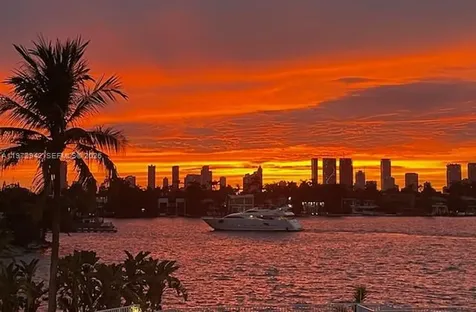 1 Century Lane Miami Beach FL 33139