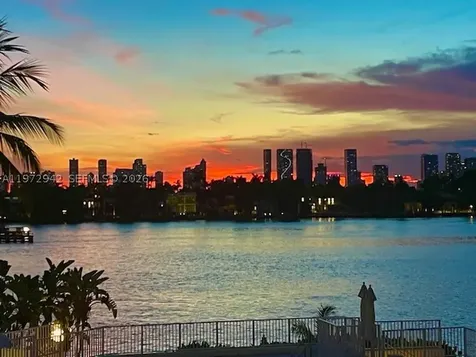 1 Century Lane Miami Beach FL 33139