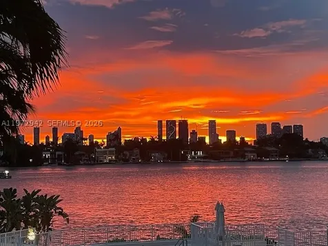 1 Century Lane Miami Beach FL 33139
