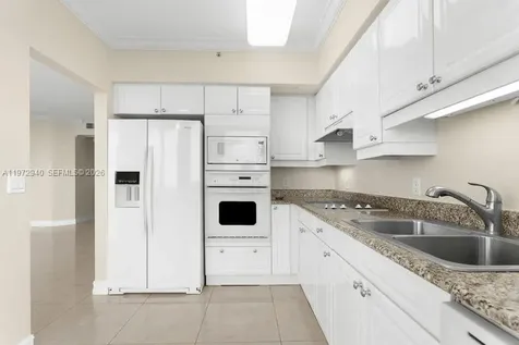 4775 Collins Avenue Miami Beach FL 33140