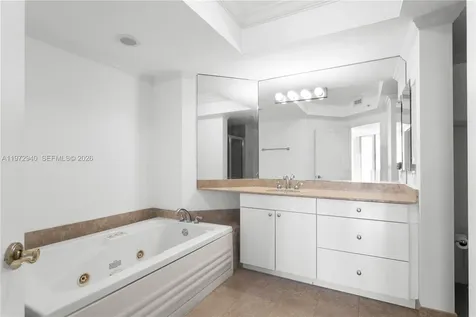 4775 Collins Avenue Miami Beach FL 33140