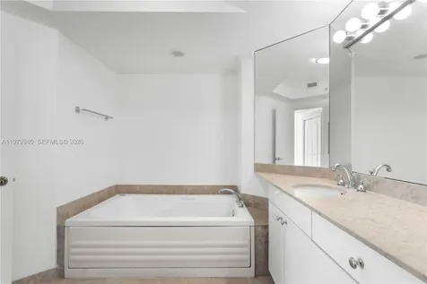 4775 Collins Avenue Miami Beach FL 33140