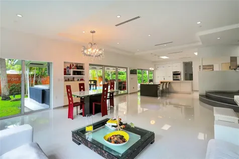 84 Bay Heights Drive Miami FL 33133