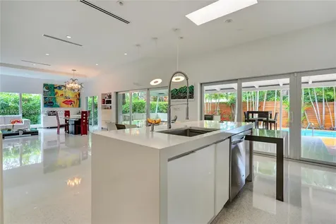 84 Bay Heights Drive Miami FL 33133