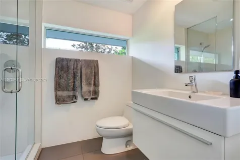 84 Bay Heights Drive Miami FL 33133