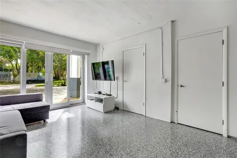 84 Bay Heights Drive Miami FL 33133