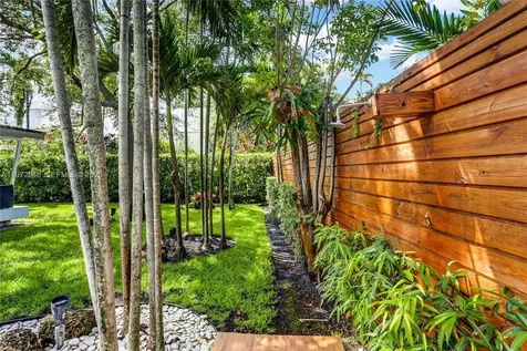 84 Bay Heights Drive Miami FL 33133