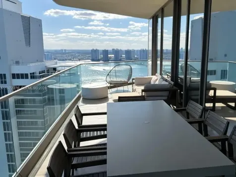 18975 Collins Avenue Sunny Isles Beach FL 33160