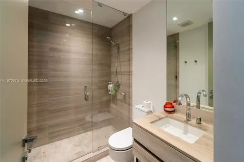 18975 Collins Avenue Sunny Isles Beach FL 33160