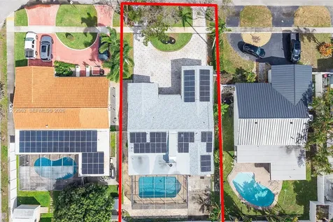 5518 Mckinley Street Hollywood FL 33021