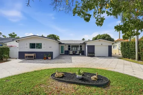 5518 Mckinley Street Hollywood FL 33021