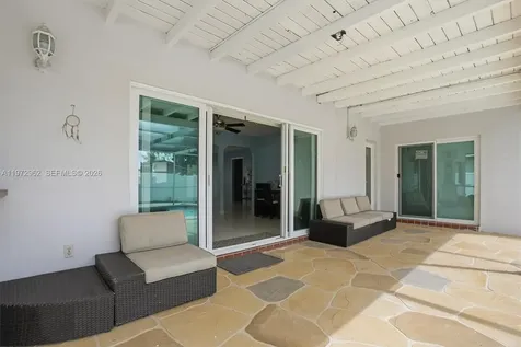 5518 Mckinley Street Hollywood FL 33021