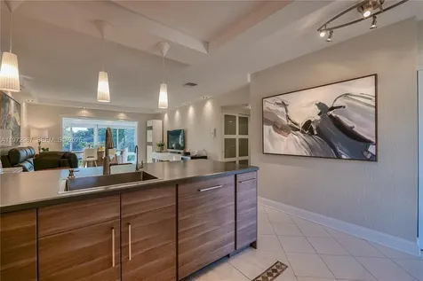 5171 W Oakland Park Boulevard Lauderdale Lakes FL 33313